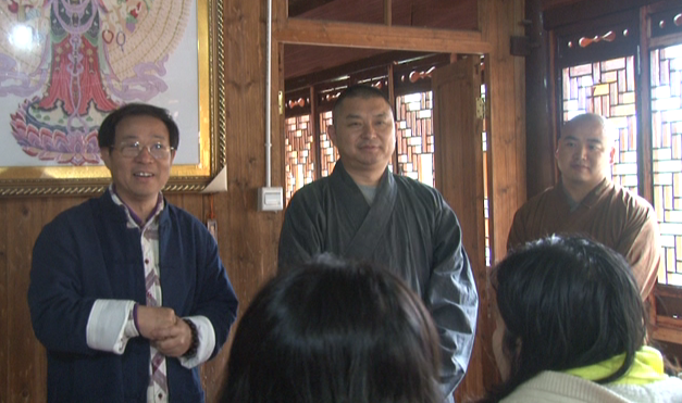 陈晓潮主席给居士们讲经